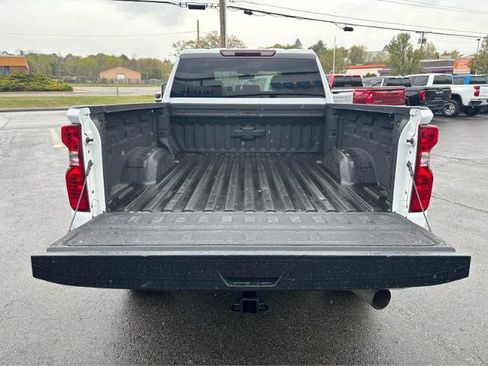 Used 2022 Chevrolet Silverado 2500 LT w/ Convenience Package AWD/4WD image 8