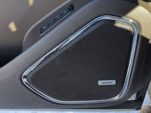 Used 2018 GMC Yukon Denali image 31