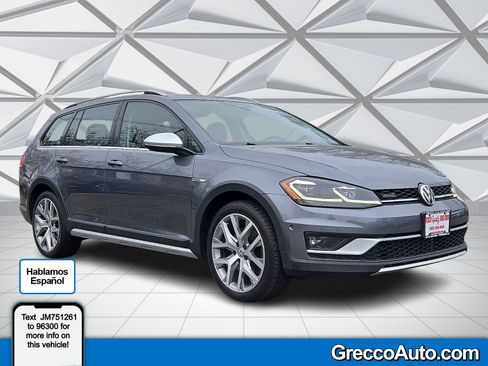 Used 2018 Volkswagen Golf Alltrack S image 1