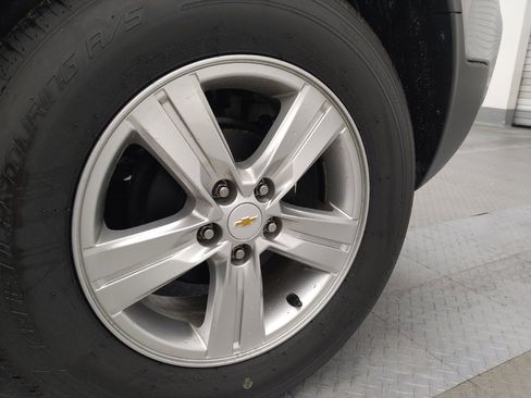 Used 2021 Chevrolet Trax LT w/ LT Convenience Package image 31