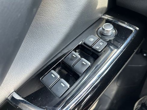 Used 2023 MAZDA CX-9 Touring image 21