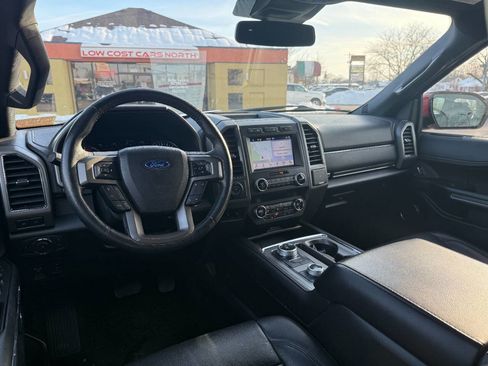 Used 2019 Ford Expedition Max XLT w/ Equipment Group 202A image 5