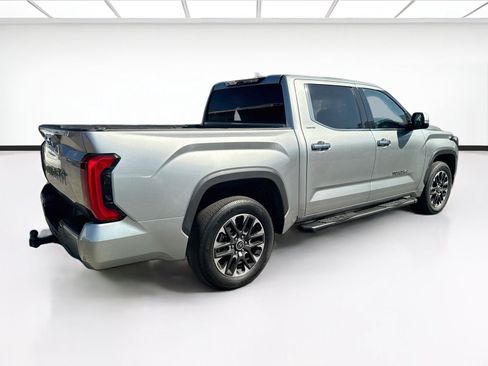 Used 2022 Toyota Tundra Limited RWD image 4
