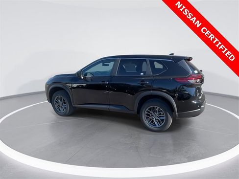 Certified 2025 Nissan Rogue S image 6