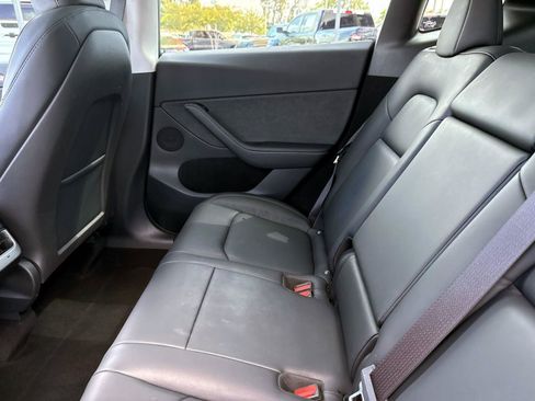 Used 2024 Tesla Model Y Long Range AWD/4WD image 13