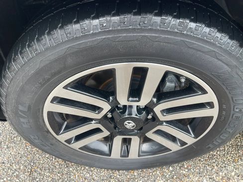 Used 2016 Toyota 4Runner Limited RWD image 9