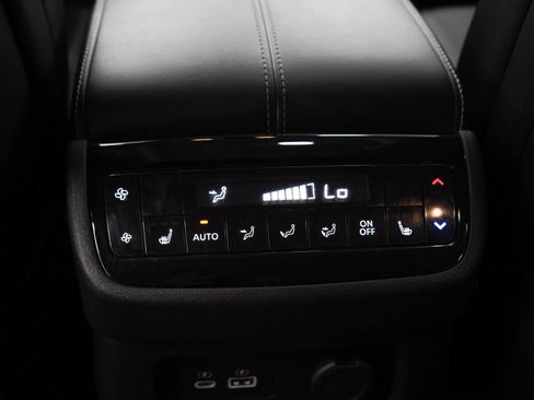 Used 2023 INFINITI QX60 Luxe AWD/4WD image 17
