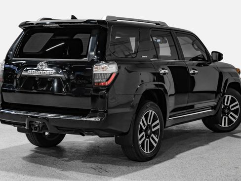 Used 2018 Toyota 4Runner Limited RWD image 6