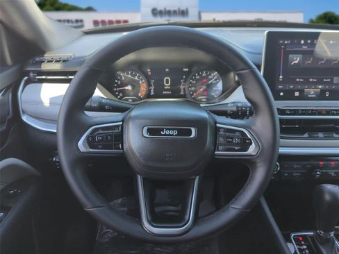 Used 2024 Jeep Compass Limited AWD/4WD image 16