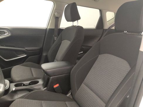 Used 2021 Kia Soul S FWD image 17