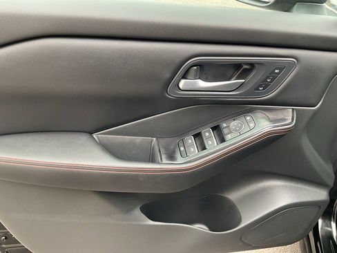 Used 2025 Nissan Rogue SV w/ Rock Creek Premium Package image 11