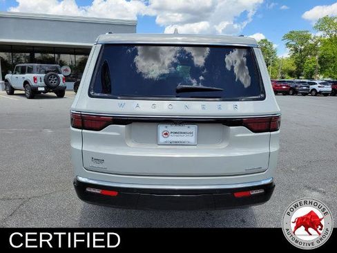 Used 2022 Jeep Wagoneer Series III w/ Rear Seat Video Group 1 AWD/4WD image 5