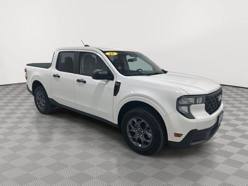 Used 2025 Ford Maverick XLT w/ 4K Tow Package image 3