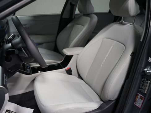 Used 2026 Hyundai Kona Limited FWD image 29