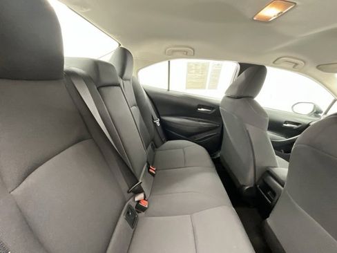 Used 2021 Toyota Corolla LE image 14