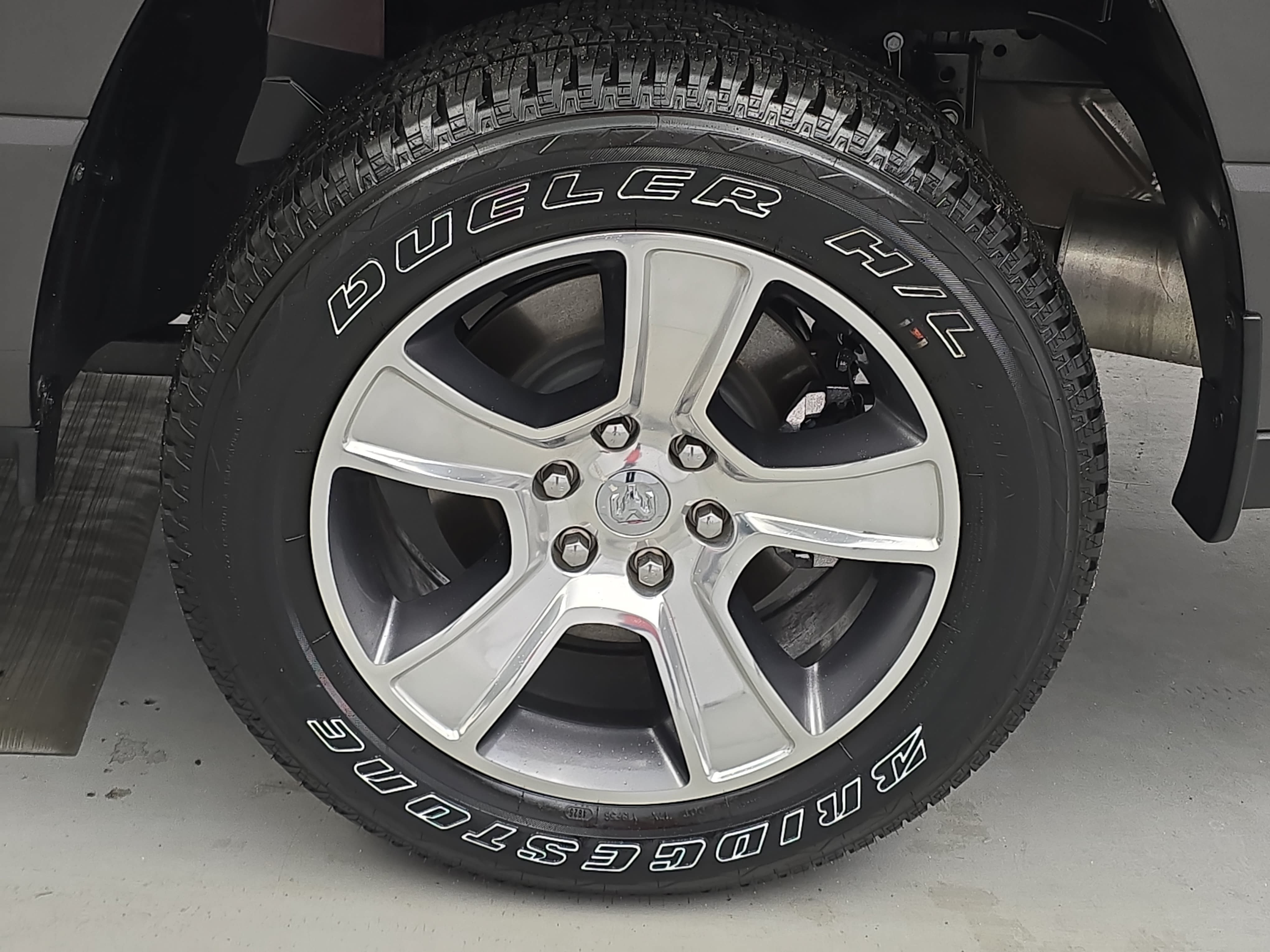 Used 2026 RAM 1500 Express RWD image 31