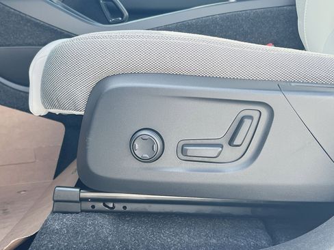 New 2026 Volvo EX40 Plus w/ Climate Package image 14