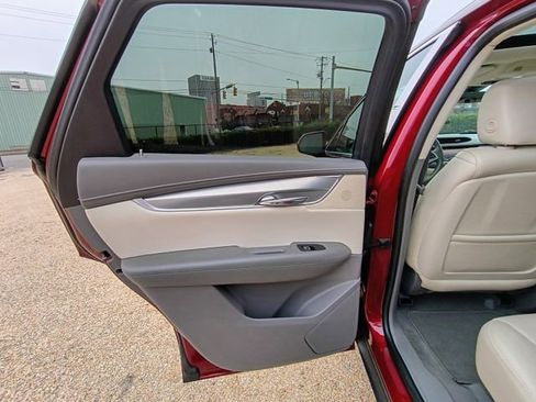 Used 2017 Cadillac XT5 Premium Luxury w/ Advanced Security Package image 57