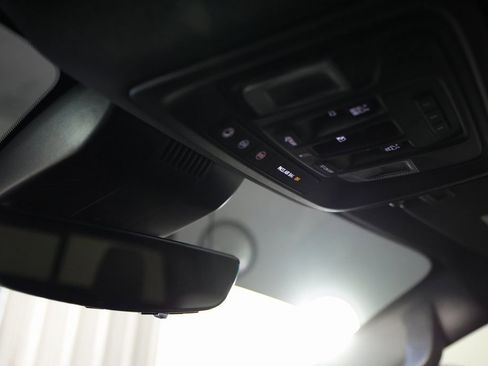 Used 2024 Chevrolet Silverado 2500 ZR2 w/ Technology Package image 37