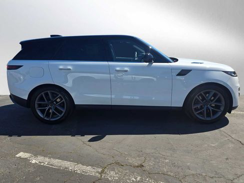 New 2026 Land Rover Range Rover Sport SE image 6