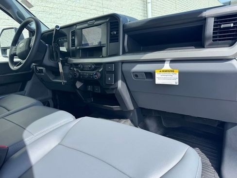 Used 2025 Ford F250 XL w/ XL Driver Assist Package AWD/4WD image 15