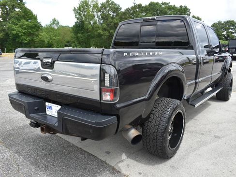 Used 2015 Ford F250 Platinum w/ FX4 Off-Road Package AWD/4WD image 6