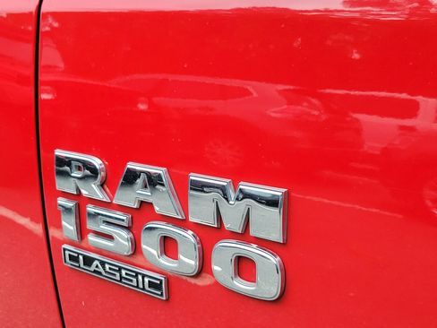 Used 2021 RAM 1500 Classic SLT RWD image 8