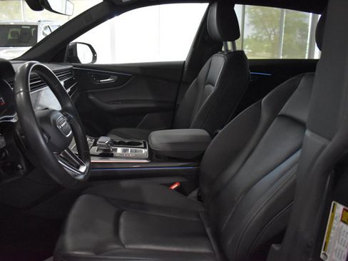 Used 2020 Audi Q8 Premium Plus AWD/4WD image 11