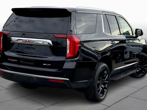 Used 2022 GMC Yukon SLT w/ SLT Luxury Package image 12