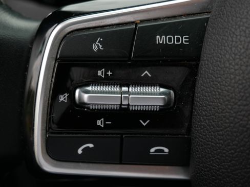 Used 2023 Kia Sorento SX image 27