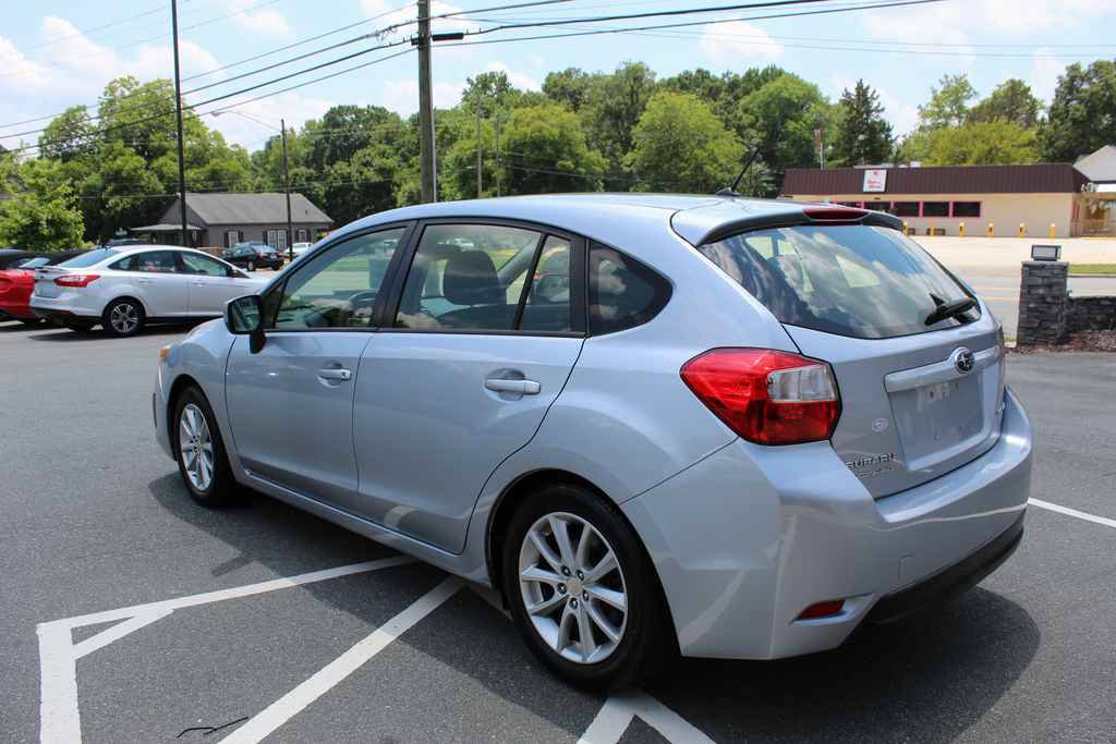 Used 2014 Subaru Impreza 2.0i Premium AWD/4WD image 10