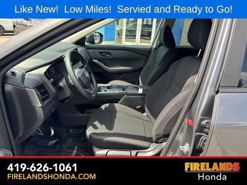 Used 2025 Nissan Rogue S FWD image 12