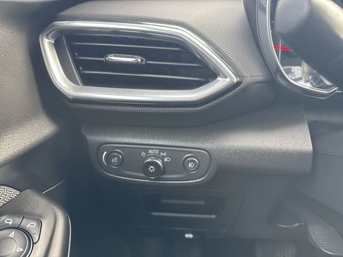 Used 2023 Chevrolet TrailBlazer LT w/ Convenience Package image 30