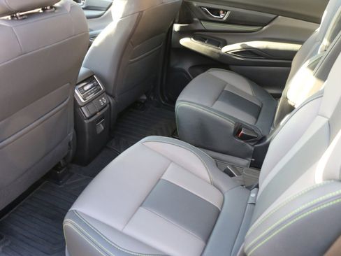 Used 2024 Subaru Ascent Onyx Edition image 28