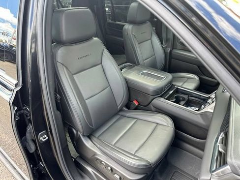 Used 2024 GMC Yukon XL Denali w/ Max Trailering Package AWD/4WD image 11