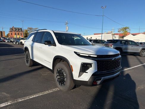 New 2026 Chevrolet Traverse Z71 w/ Enhanced Driving Package image 1