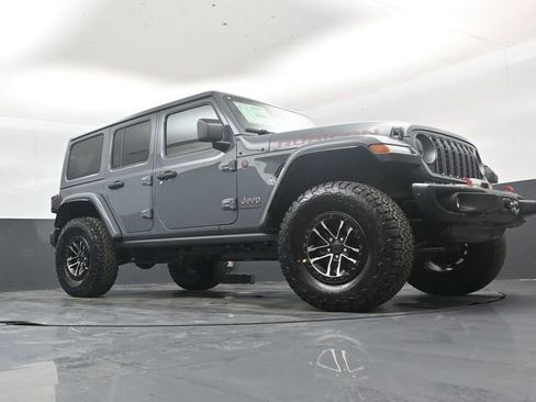 New 2026 Jeep Wrangler Unlimited Rubicon w/ Steel Bumper Group image 37