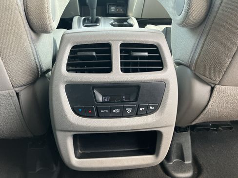 Used 2018 Honda Pilot EX image 21