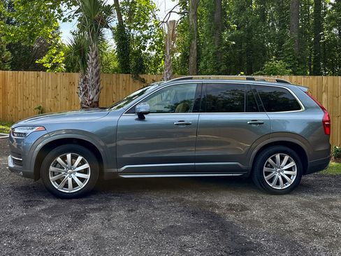 Used 2018 Volvo XC90 T6 Momentum w/ Momentum Plus Package image 5