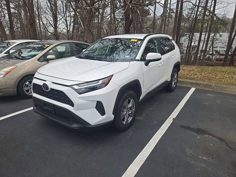 Used 2024 Toyota RAV4 XLE image 10