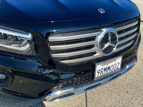 Used 2025 Mercedes-Benz GLB 250 image 28