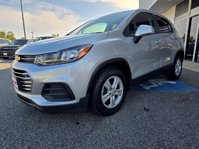 Used 2020 Chevrolet Trax LS FWD image 22