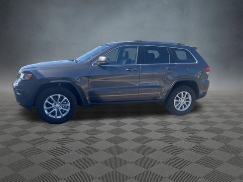 Used 2021 Jeep Grand Cherokee Laredo X image 3