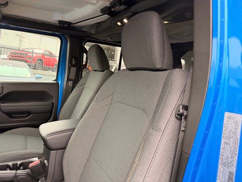 New 2026 Jeep Wrangler Unlimited Sport AWD/4WD image 9