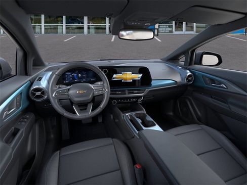 New 2026 Chevrolet Equinox EV LT image 15