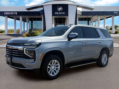 Used 2025 Chevrolet Tahoe LT AWD/4WD image 8