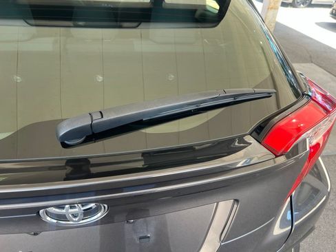 Used 2020 Toyota C-HR LE FWD image 33