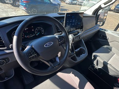 Used 2024 Ford Transit 350 XLT image 19
