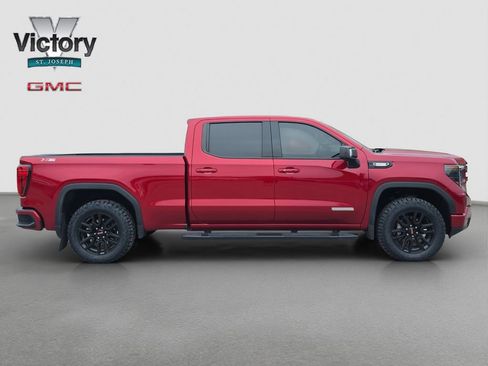 Used 2023 GMC Sierra 1500 Elevation w/ Elevation Premium Package AWD/4WD image 19