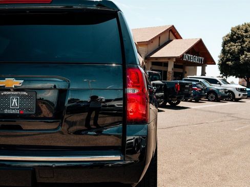 Used 2015 Chevrolet Suburban LTZ AWD/4WD image 14